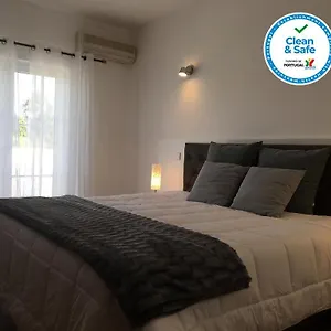 ahvillas-cerro-azul.hotelaalgarve.com/